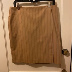 Bandolino Skirt, Tan w/ brown pinstripes, Size 12